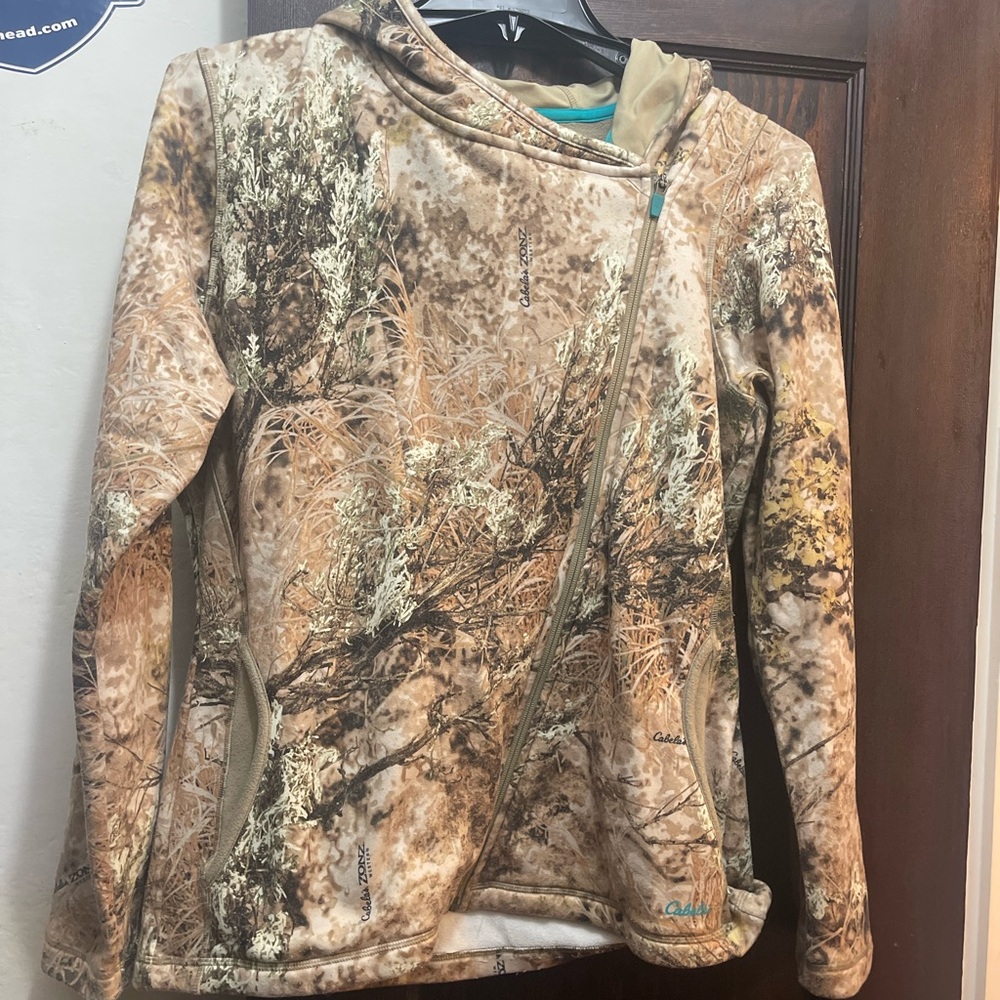 Cabela's zip up camo Hoodie